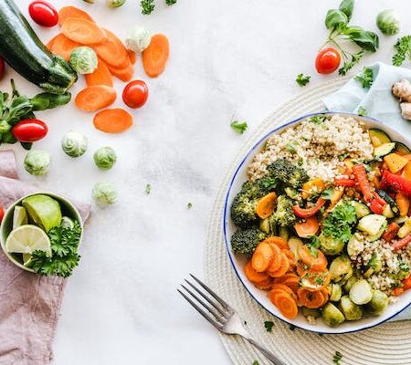 Відновлення збалансованого харчування після тривалого обмеження в їжі